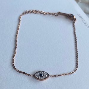 Evil eye bracelet.